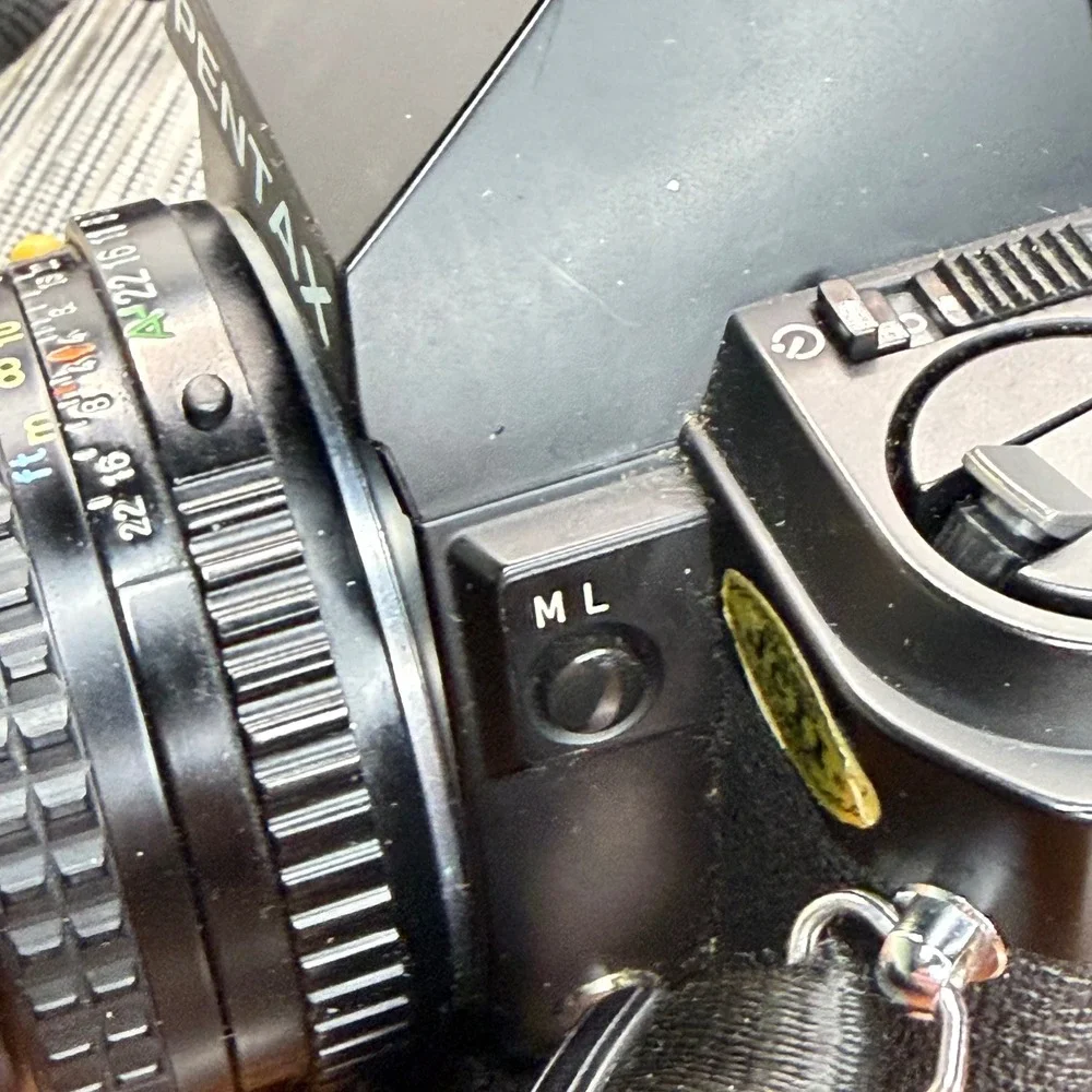 Pentax P3 35mm SLR Film Camera SMC Pentax-A 50mm f1.7 Lens Flash Bag Bundle